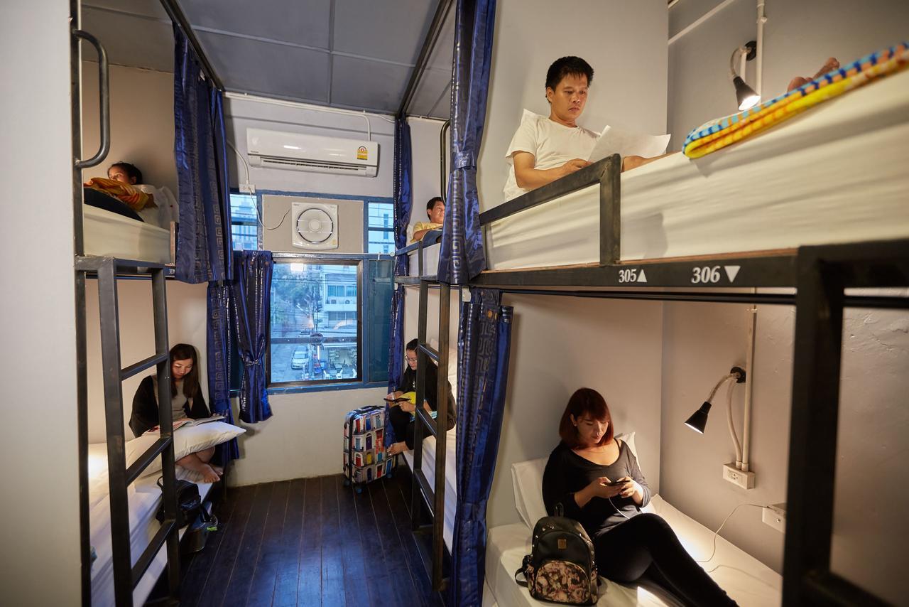 Meet Up Hostel バンコク都 エクステリア 写真