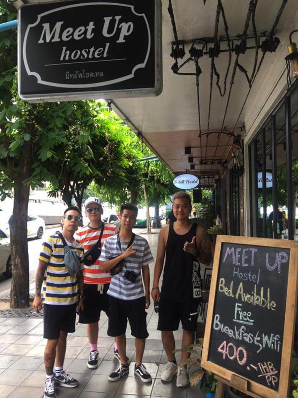 Meet Up Hostel バンコク都 エクステリア 写真