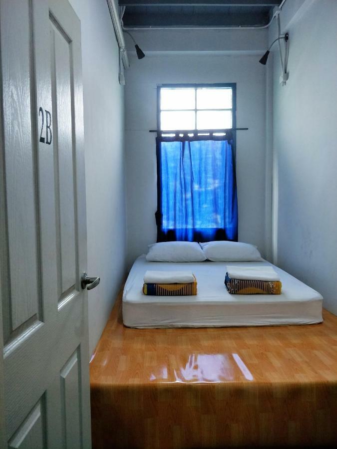Meet Up Hostel バンコク都 エクステリア 写真